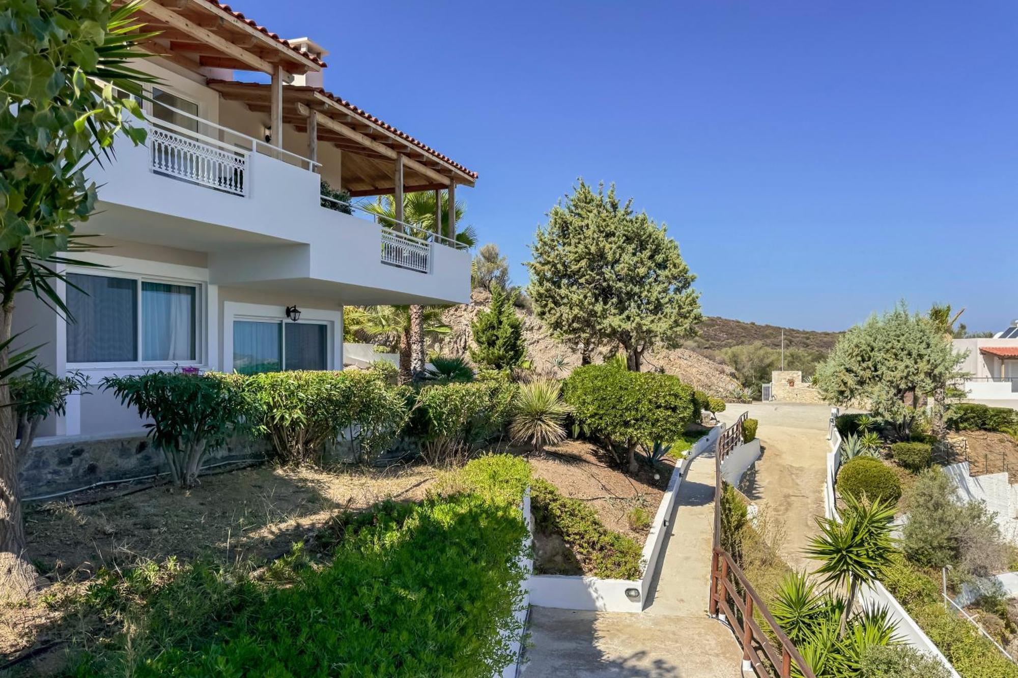 Pano Stalos Villas Екстериор снимка
