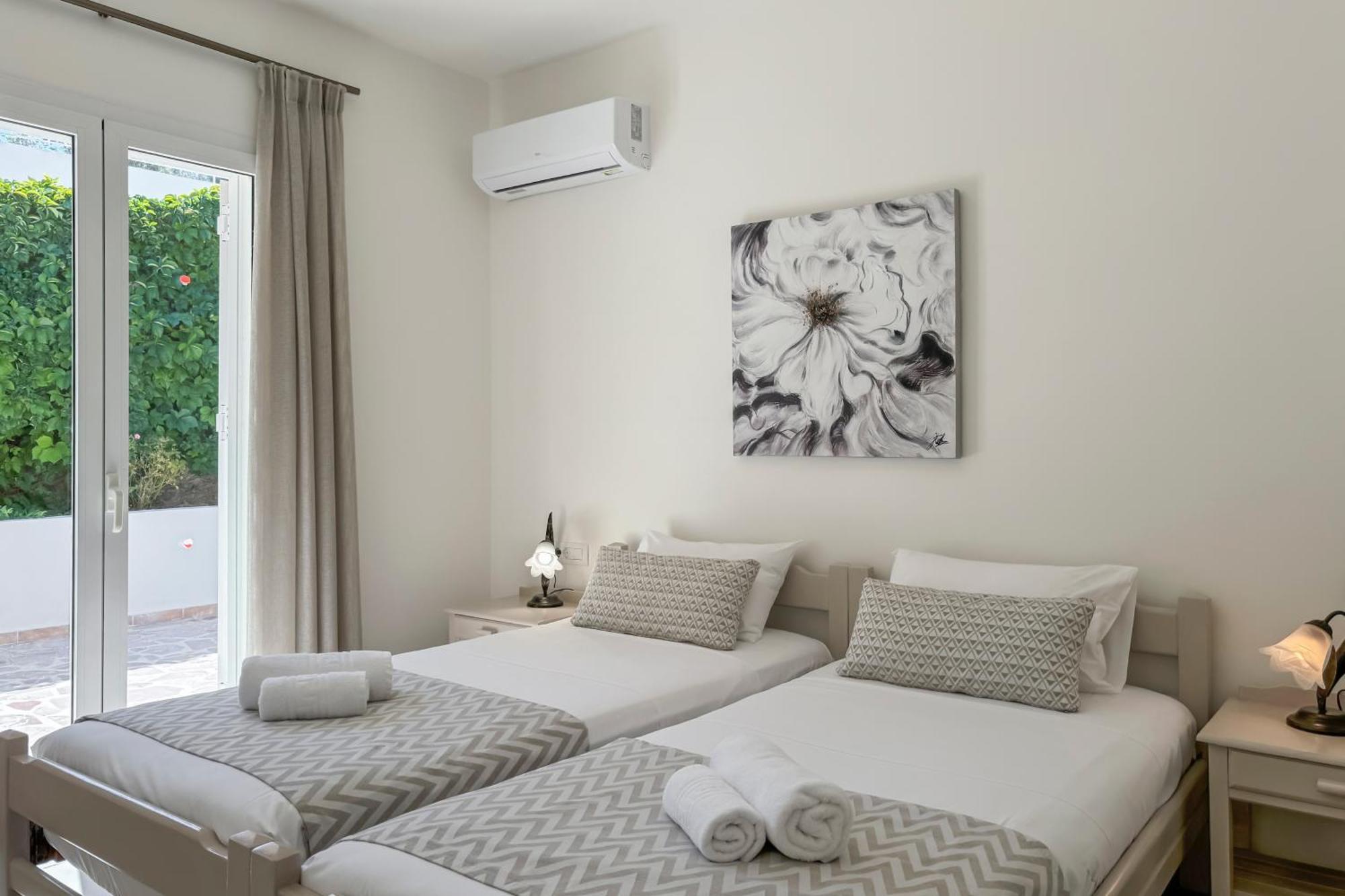 Pano Stalos Villas Екстериор снимка